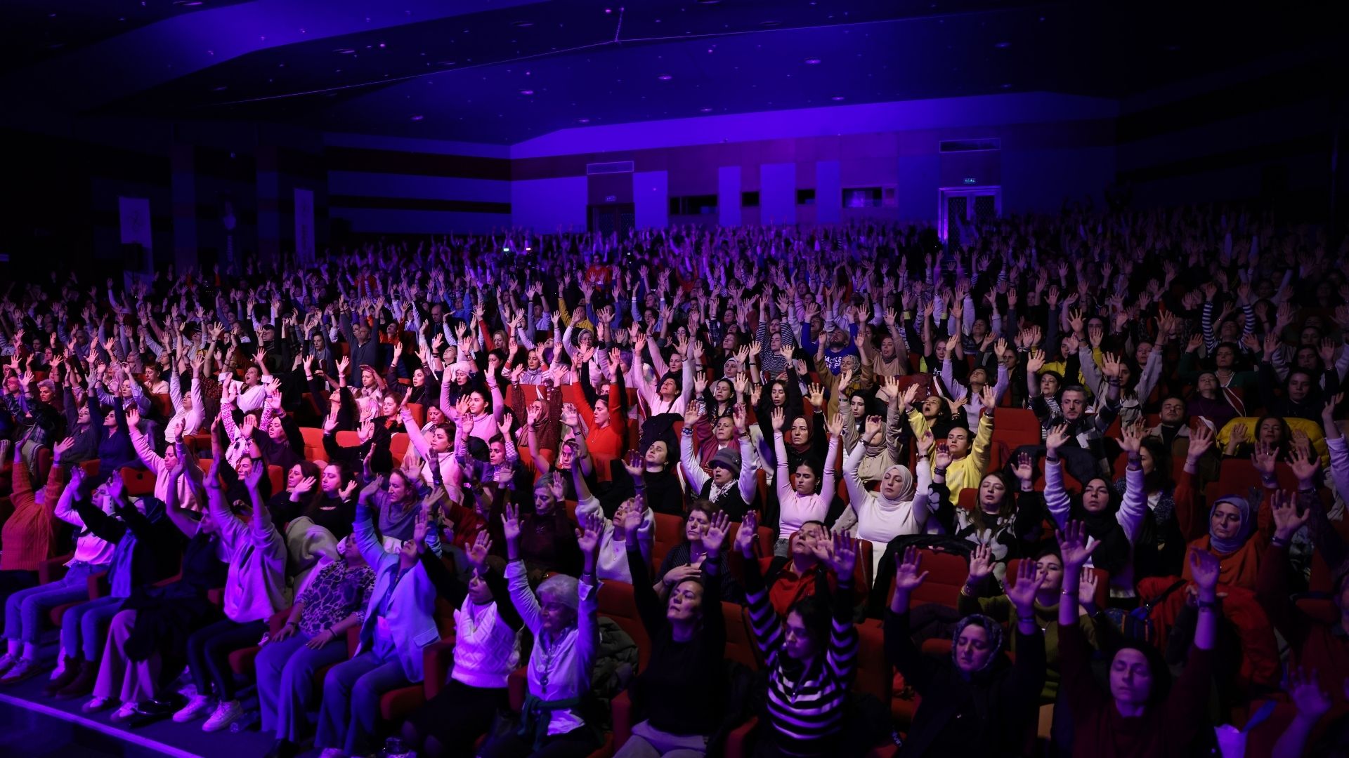 İstanbul Kampı Görselleri - Ünal Güner Fayda Rehberliği